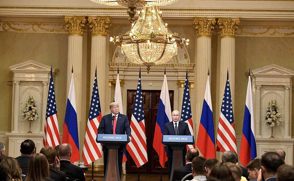 Spoločná tlačová konferencia Putina  a Trumpa /plné znenie/