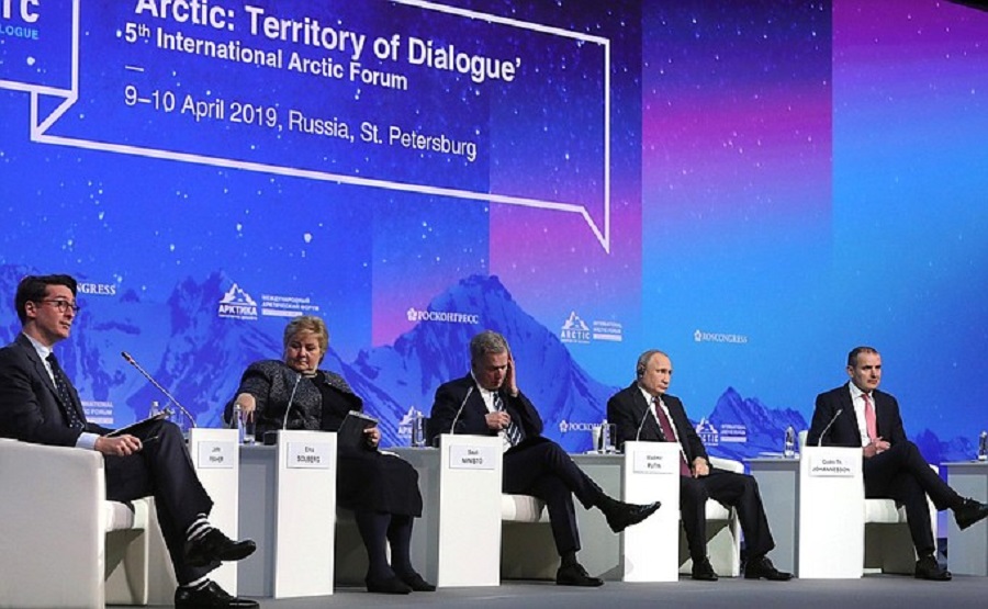 Vystúpenie prezidenta RF V. Putina  a ministra zahraničných vecí S. Lavrova na medzinárodnom fóre o Arktíde