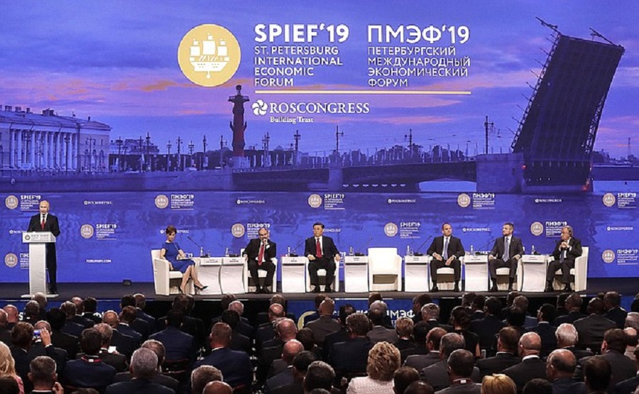 Vystúpenie V. Putina na medzinárodnom ekonomickom fóre v Petrohrade